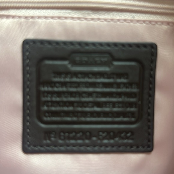Coach 👜 Purse. - Picture 8 of 8